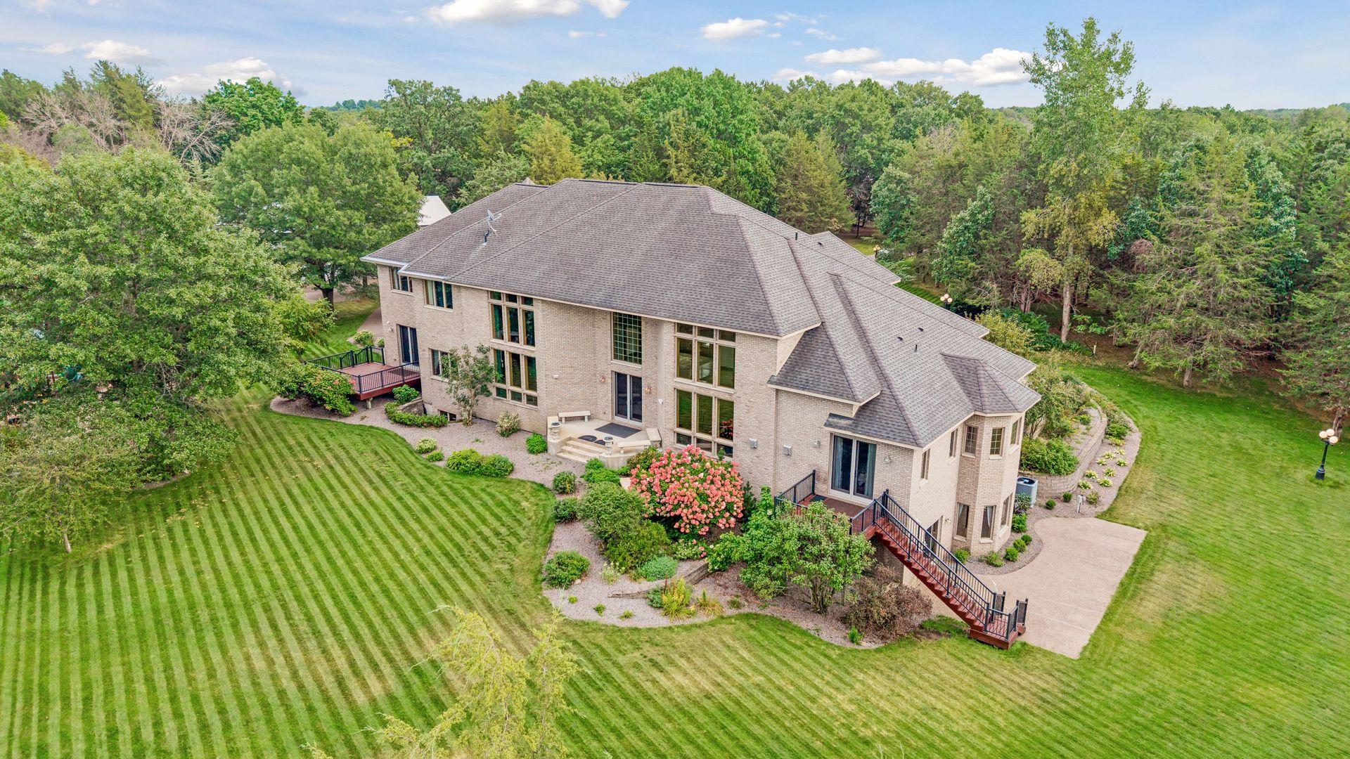 main property photo 5