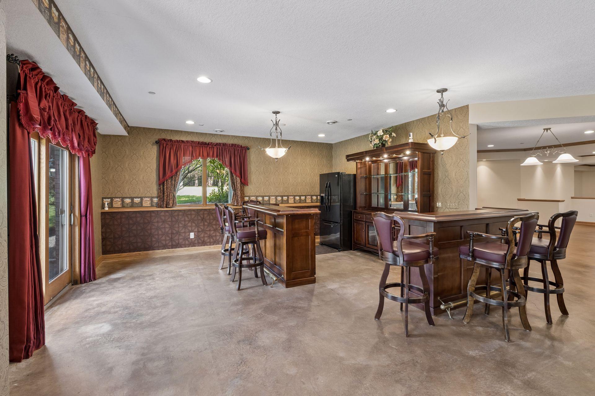 main property photo 50