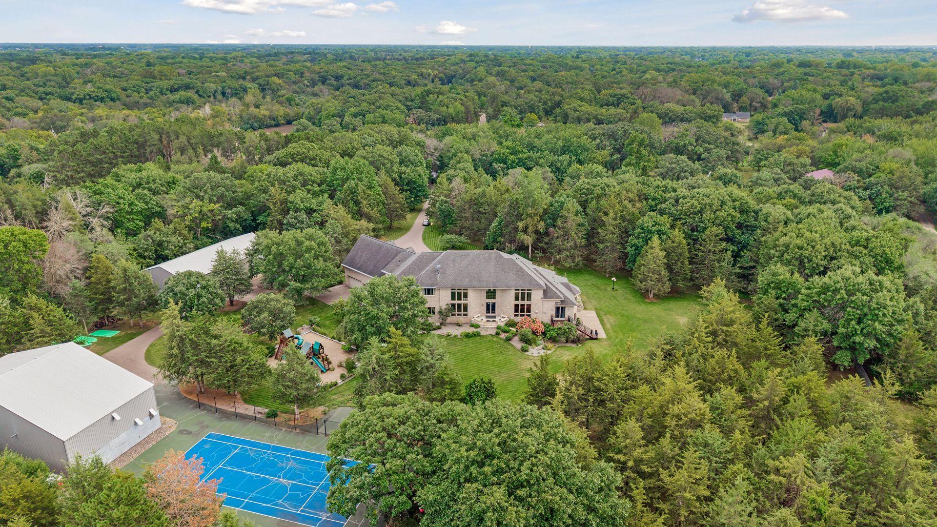 main property photo 6