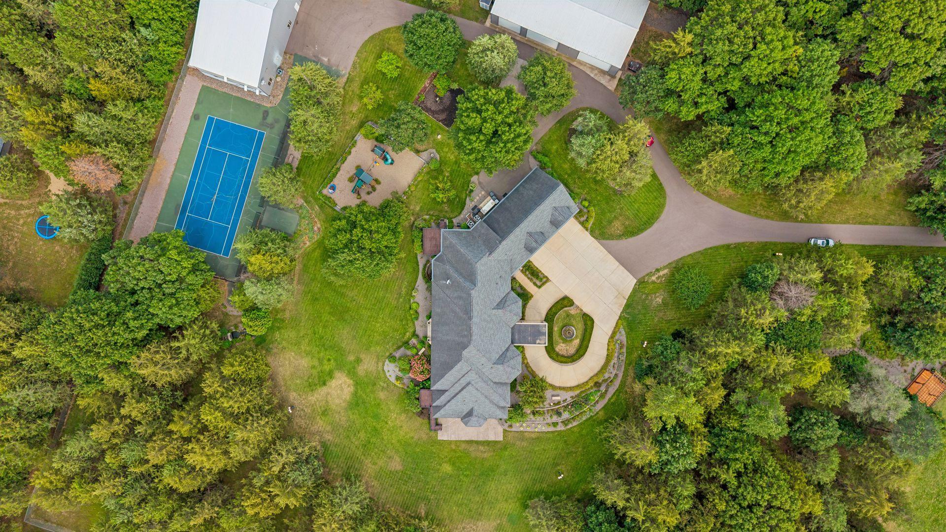 main property photo 8