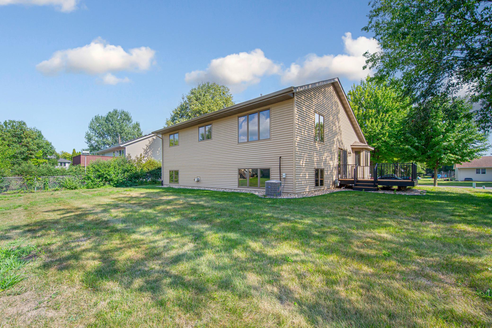 main property photo 34
