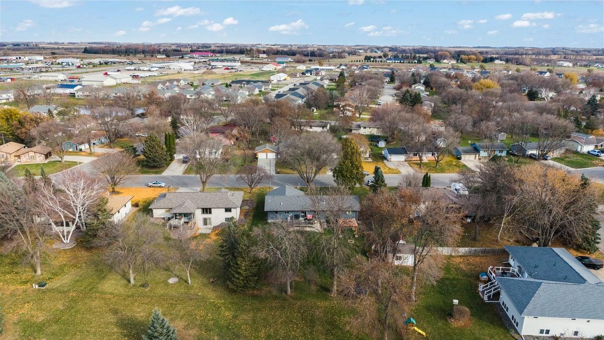 main property photo 40