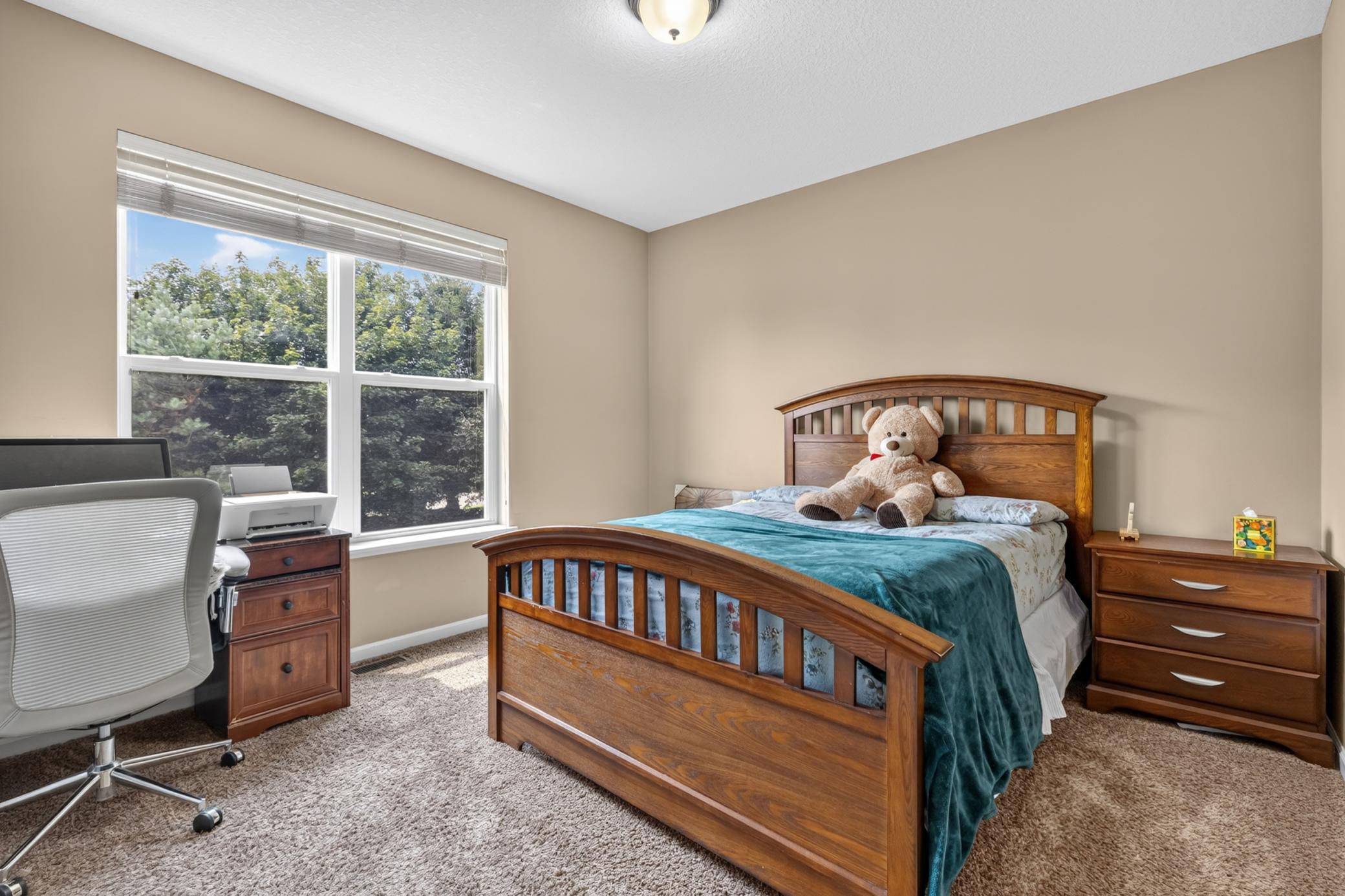 main property photo 16