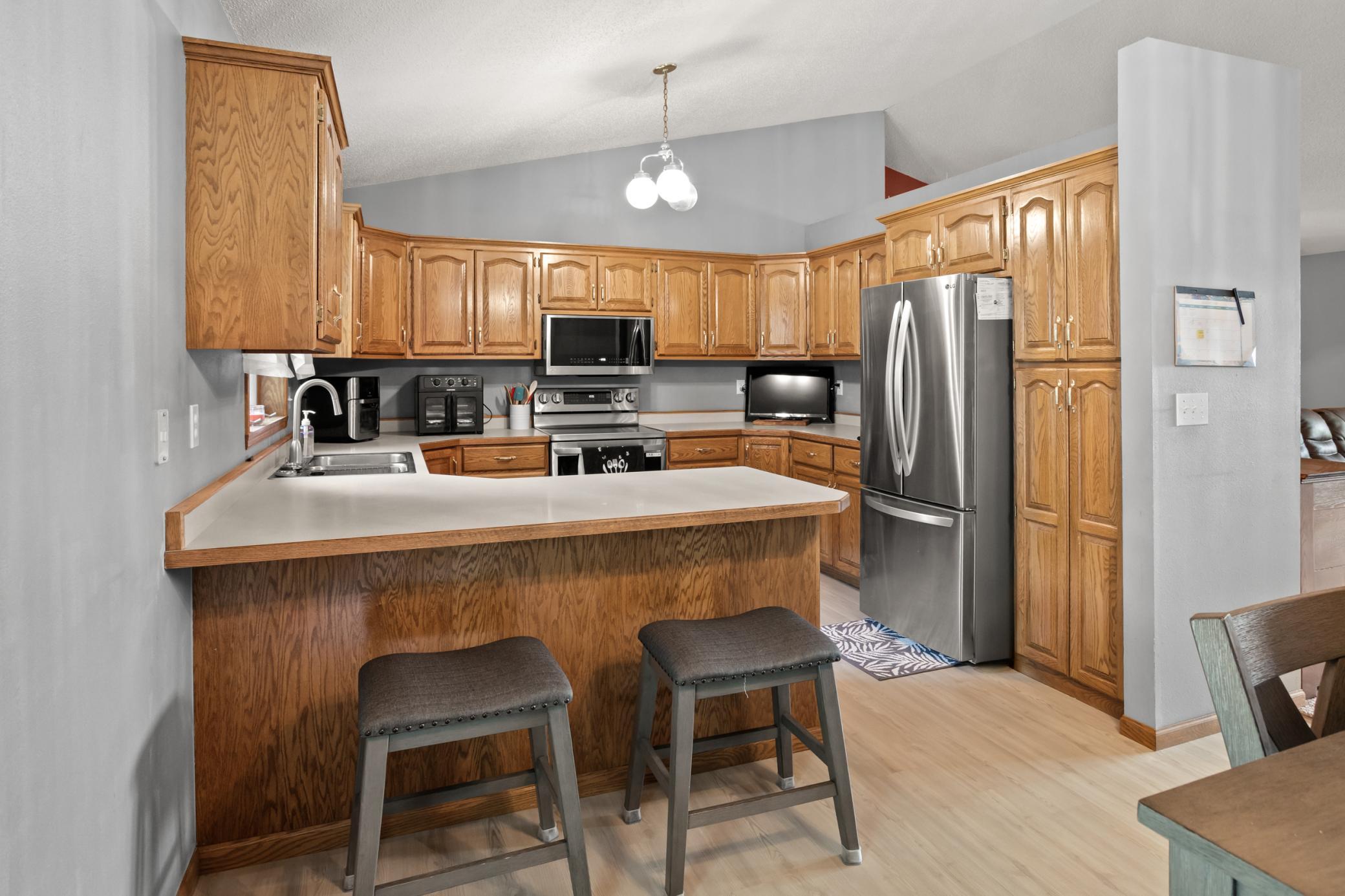 main property photo 11