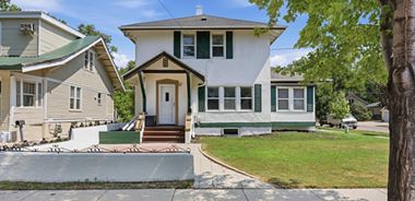 image of property with 5 Bed | 3 Bath | 2,704 Sqft