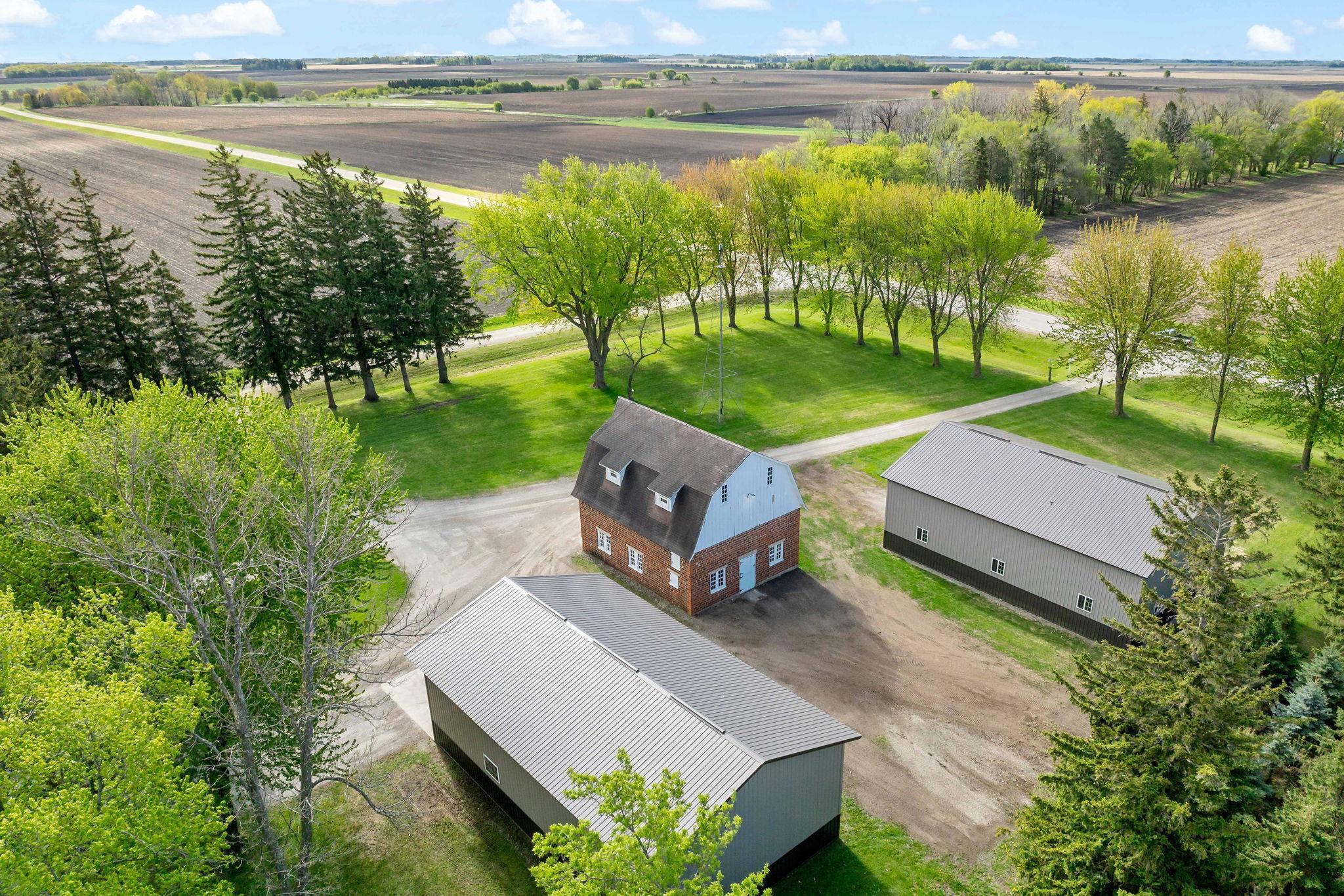 main property photo 8