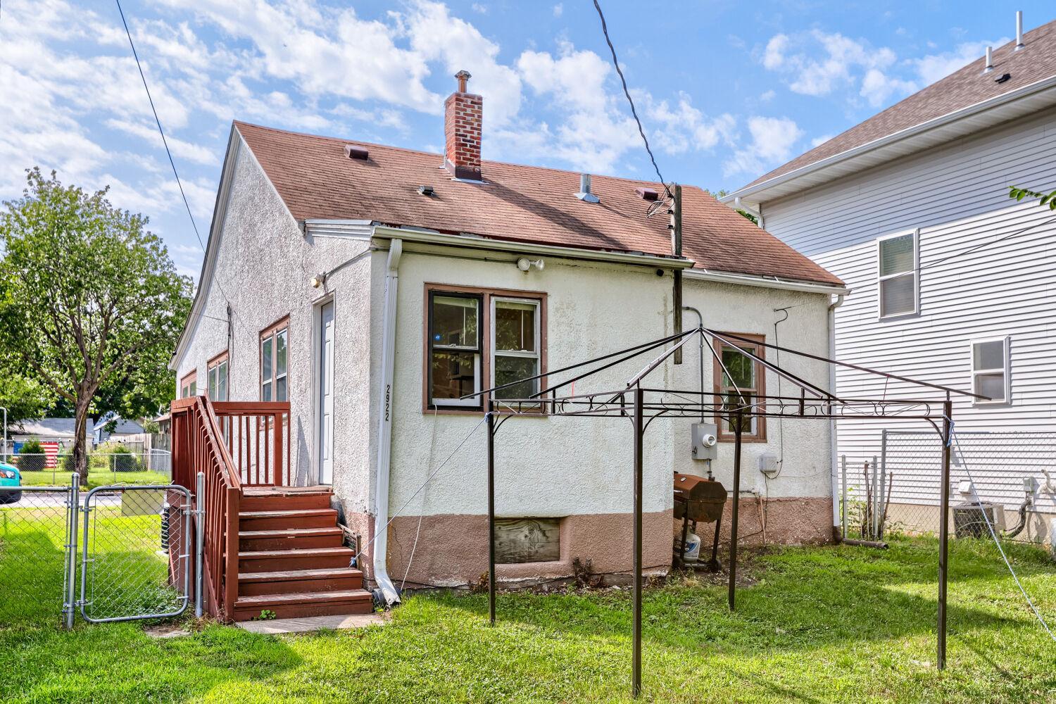main property photo 12