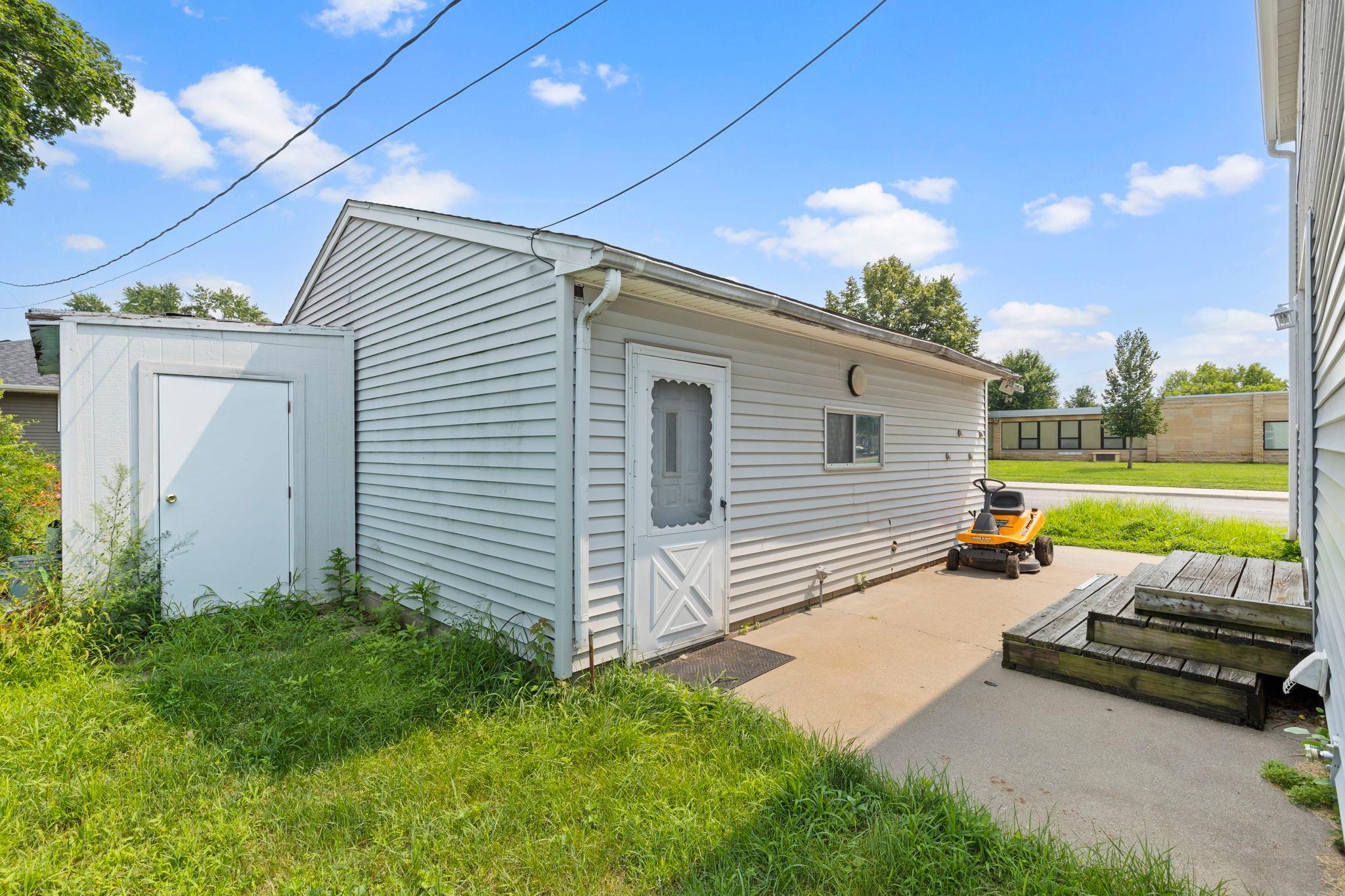 main property photo 49
