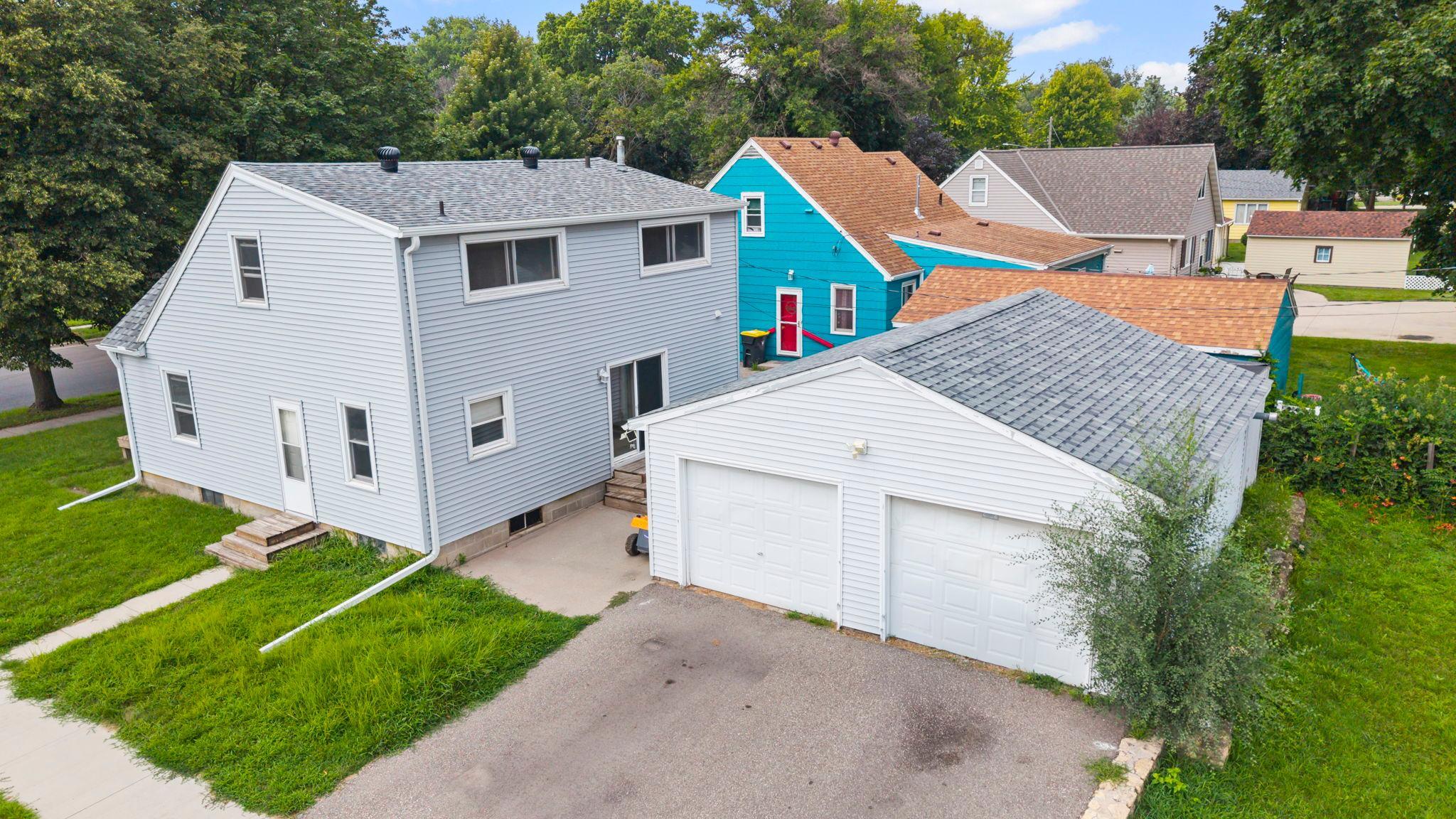 main property photo 50