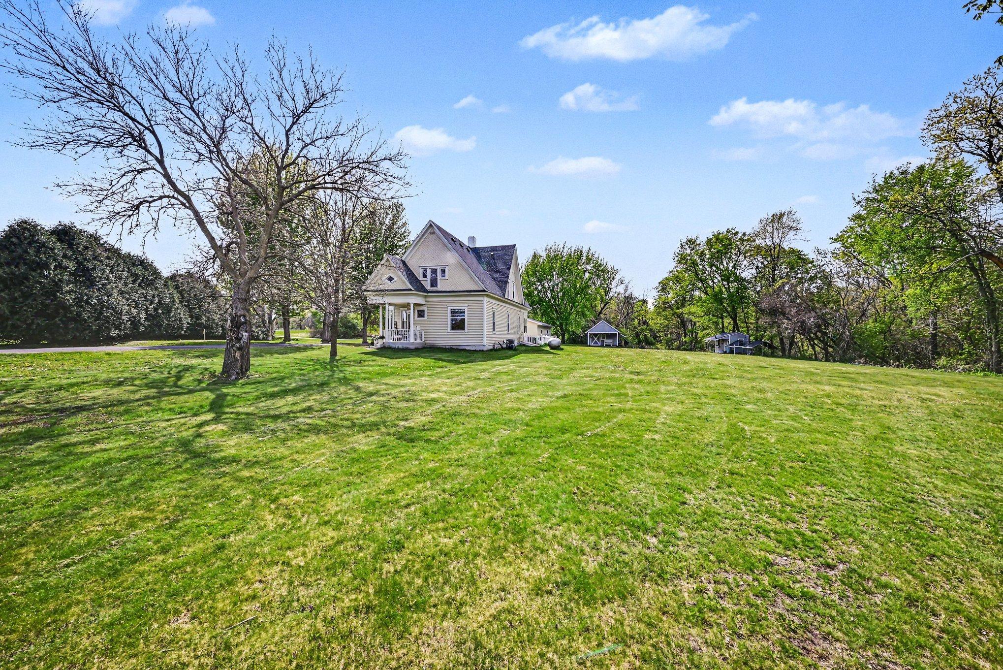 main property photo 32