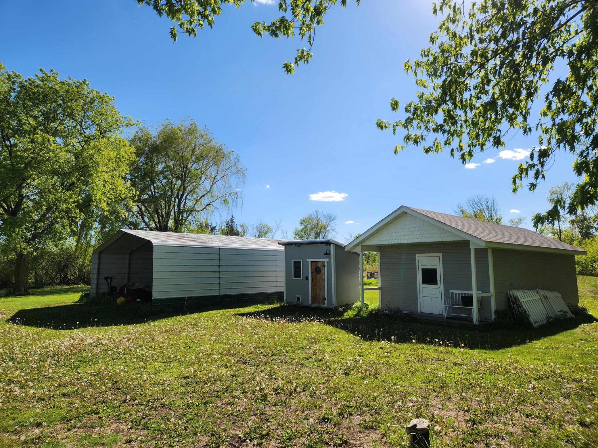 main property photo 38