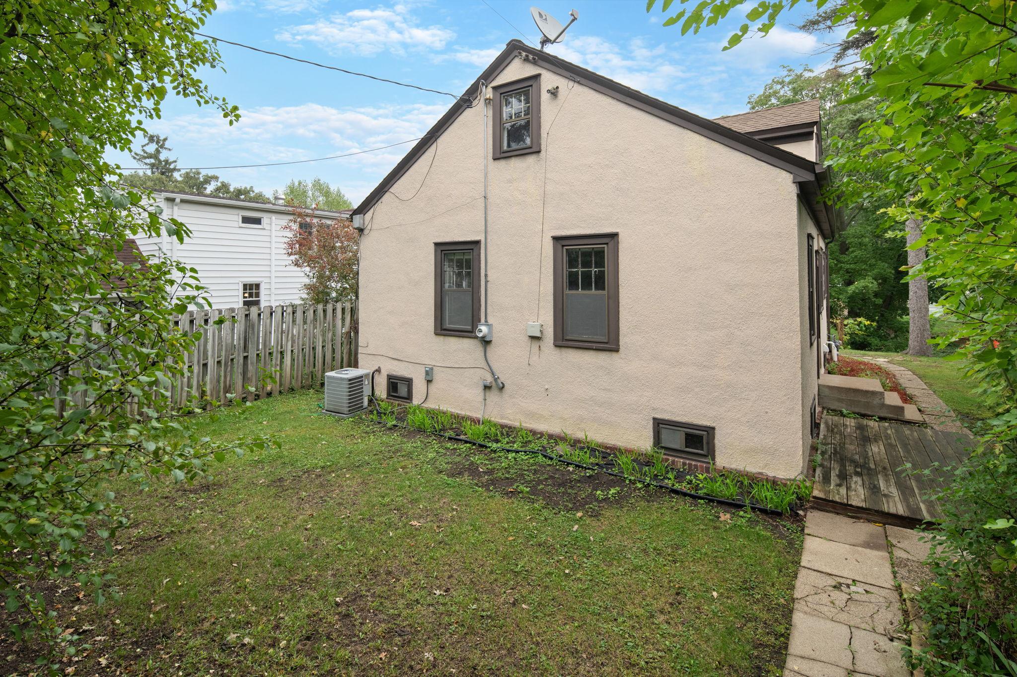 main property photo 42