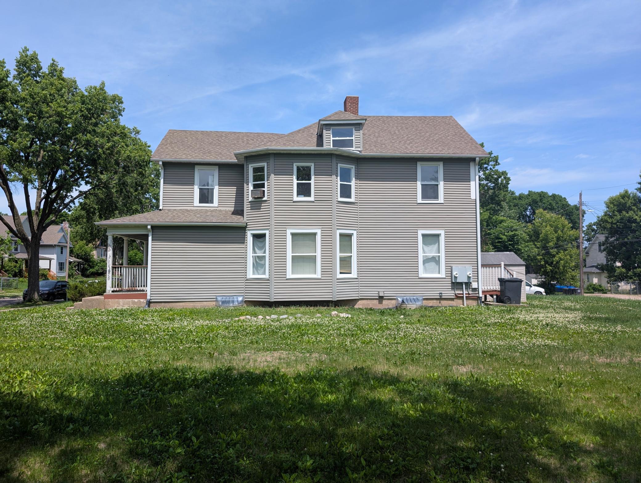 main property photo 2