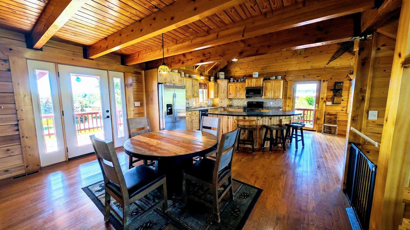 main property photo 6