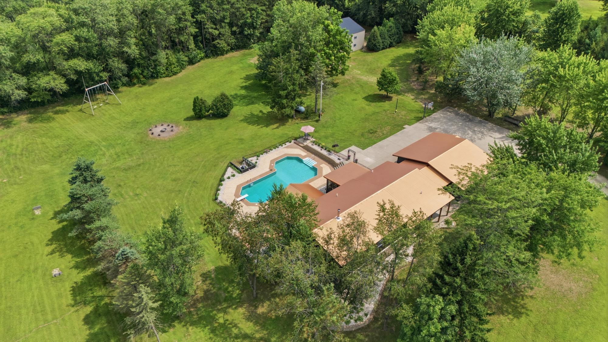 main property photo 60