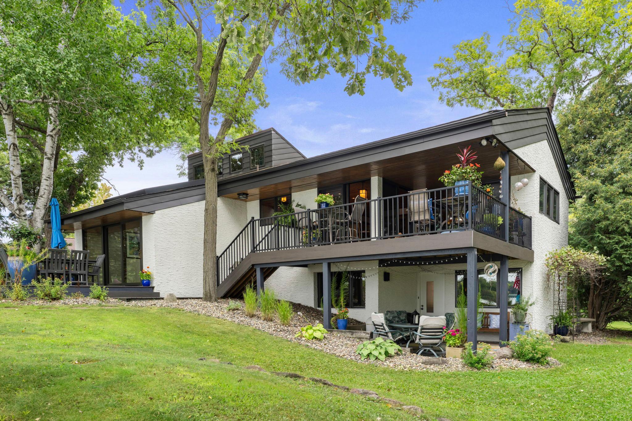 main property photo 74