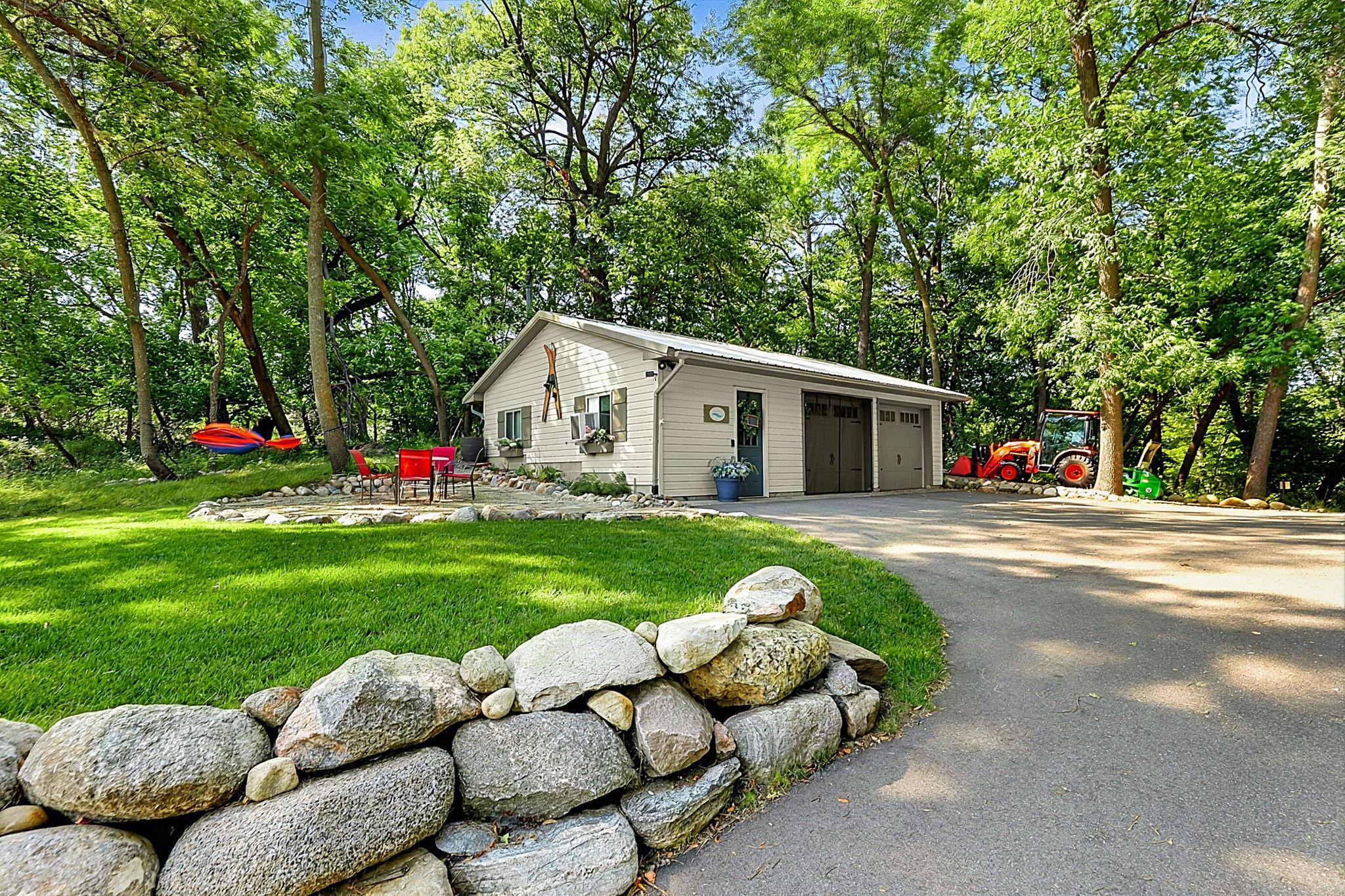 main property photo 94