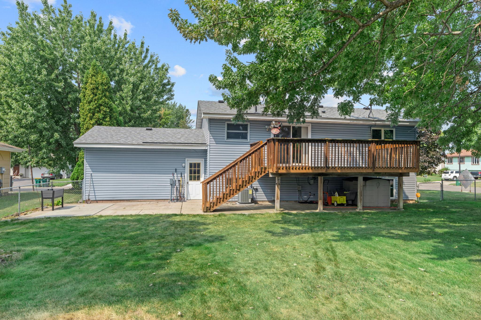 main property photo 15