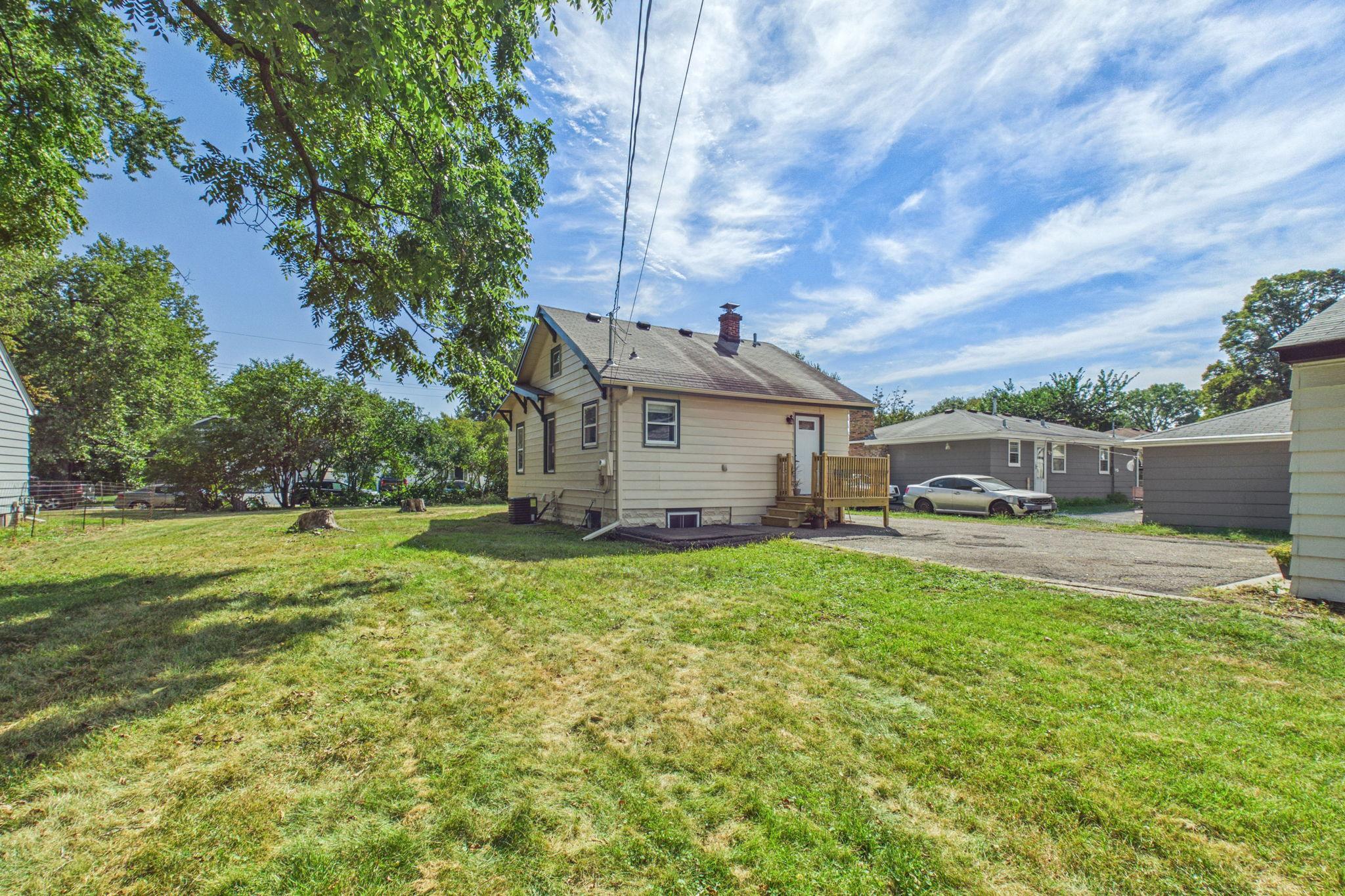 main property photo 16