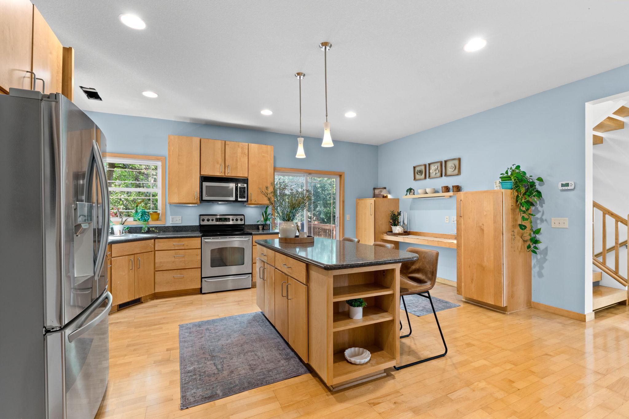 main property photo 18