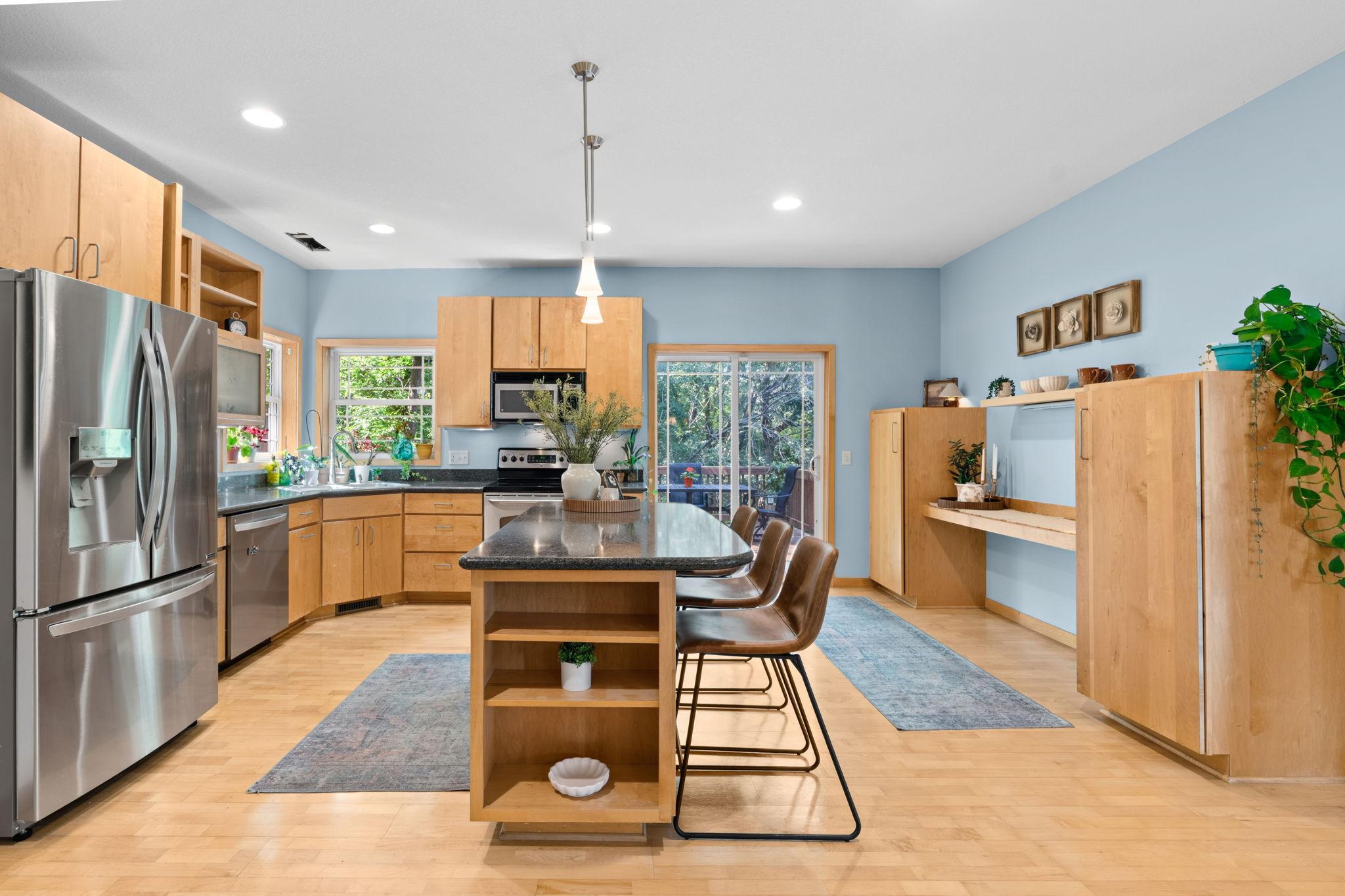 main property photo 20