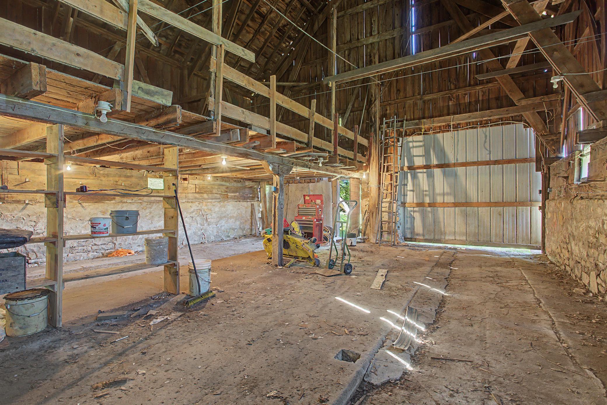 main property photo 12