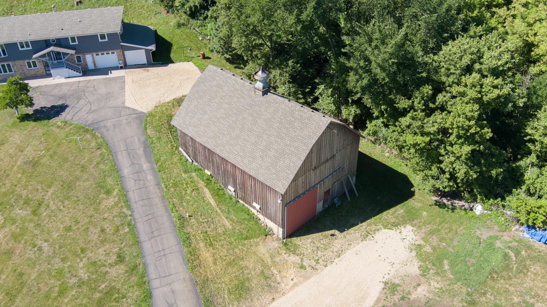 main property photo 19