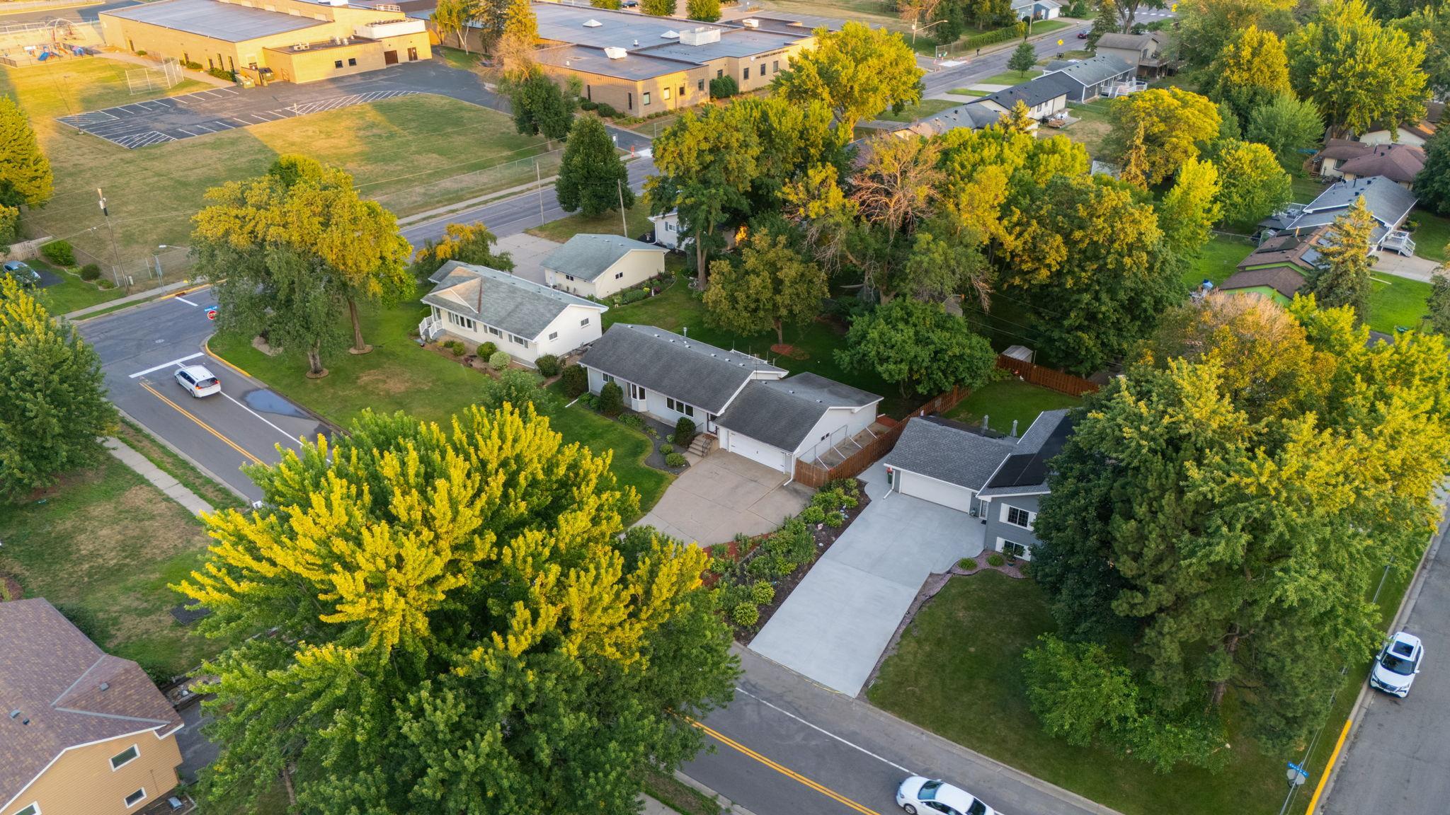 main property photo 35