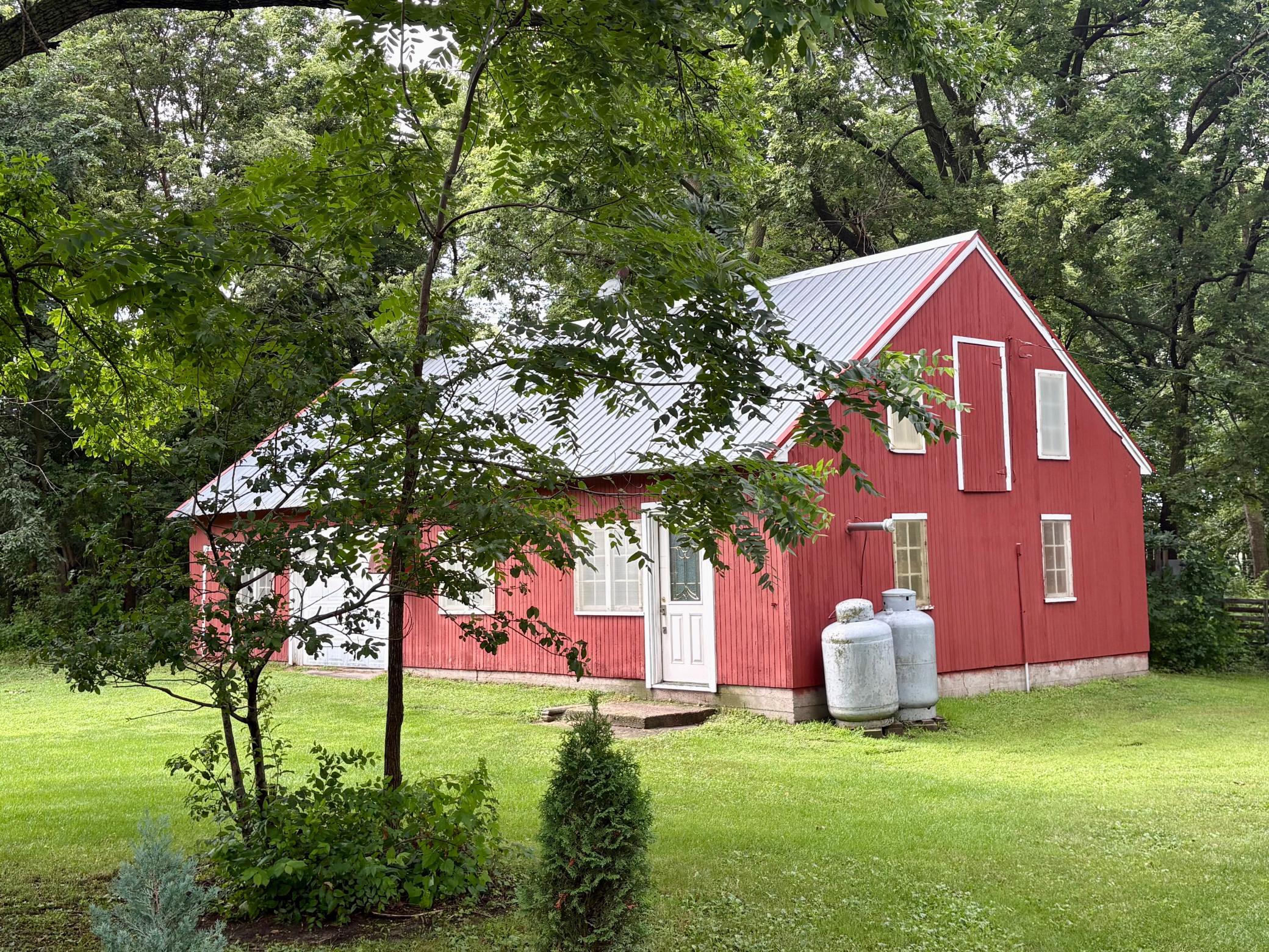 main property photo 0