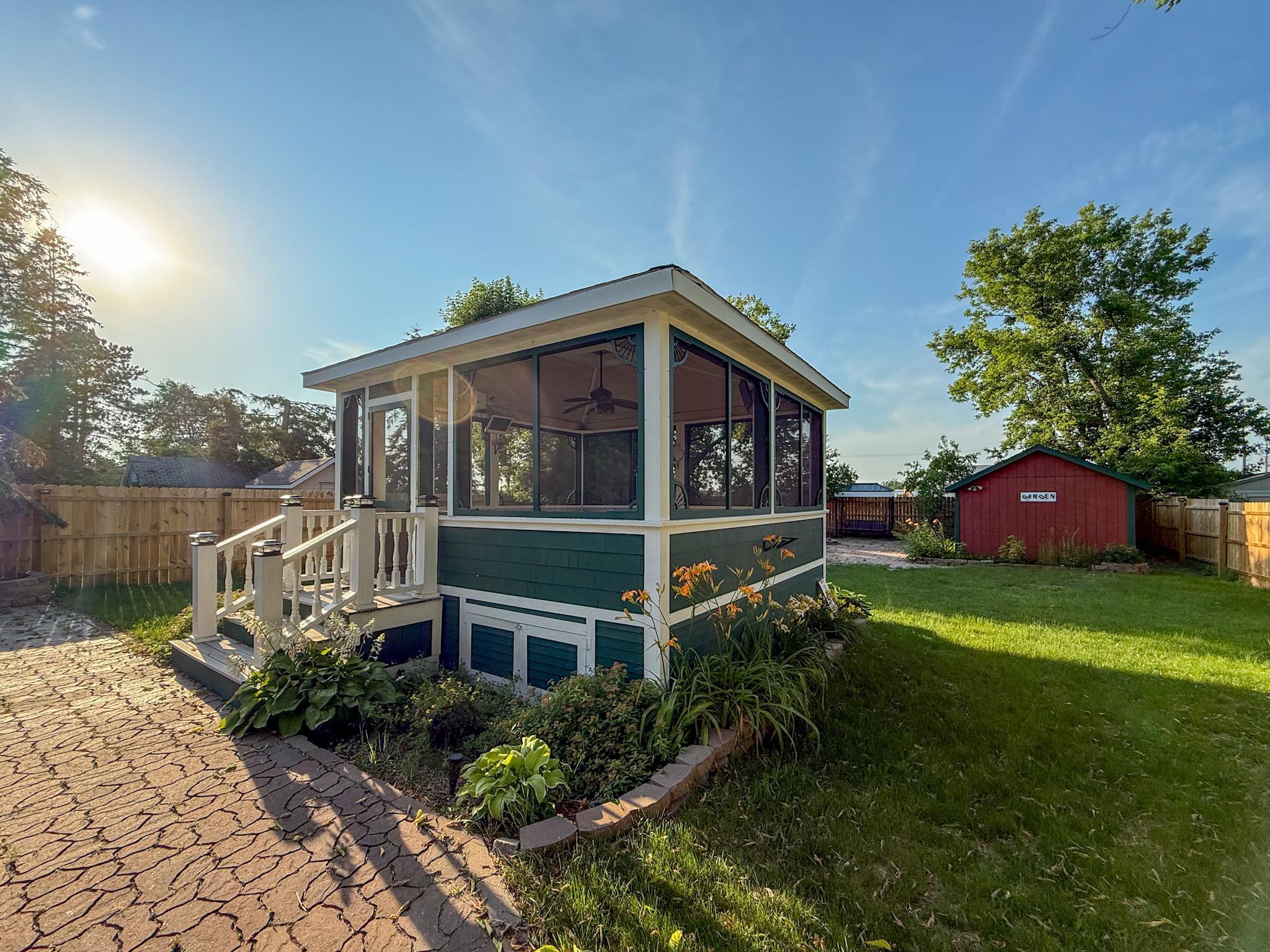 main property photo 33