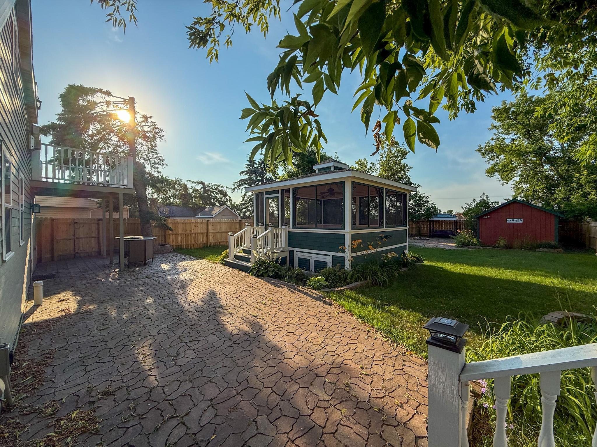 main property photo 37