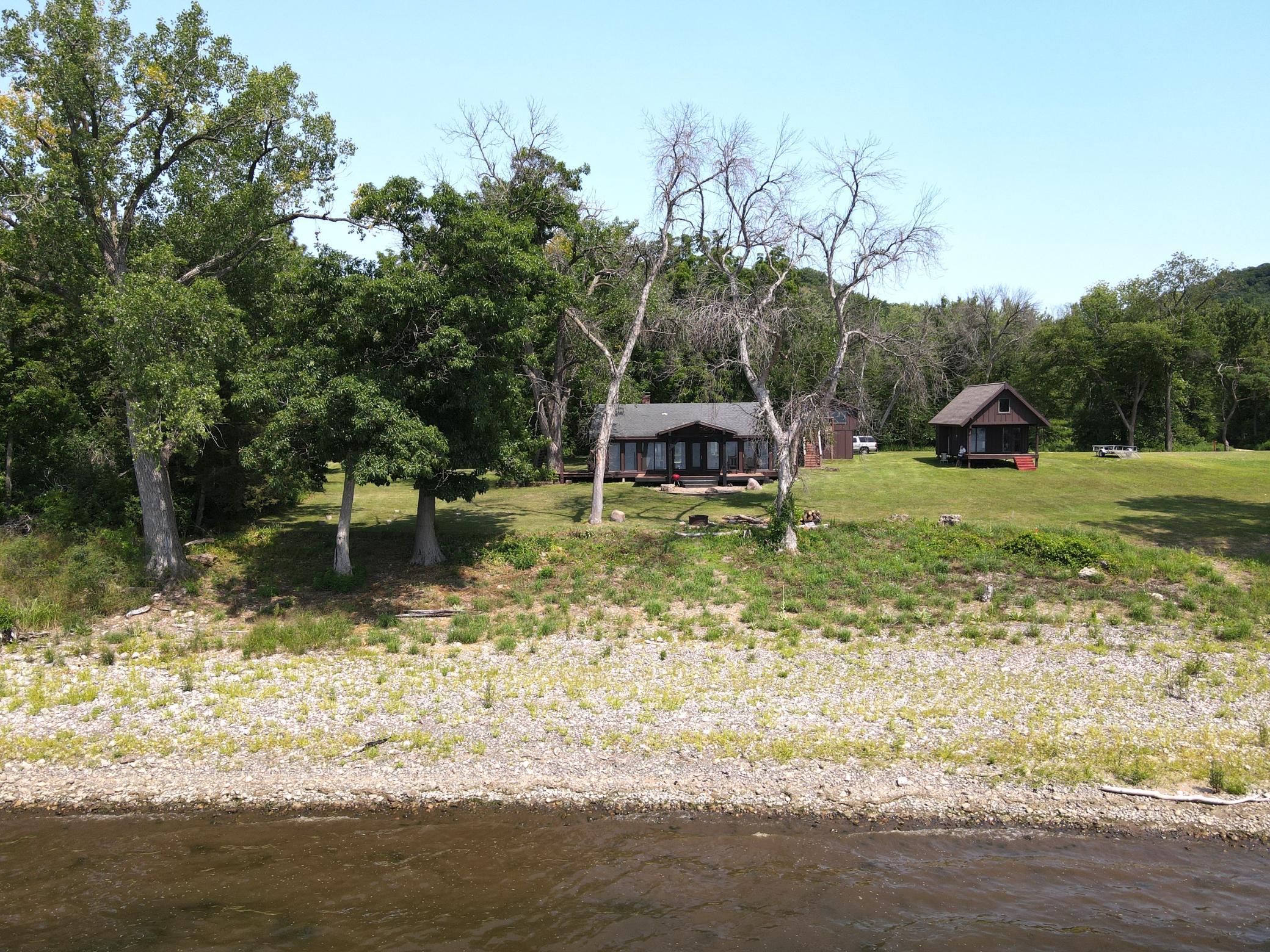 main property photo 27