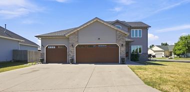 image of property with 5 Bed | 4 Bath | 2,999 Sqft