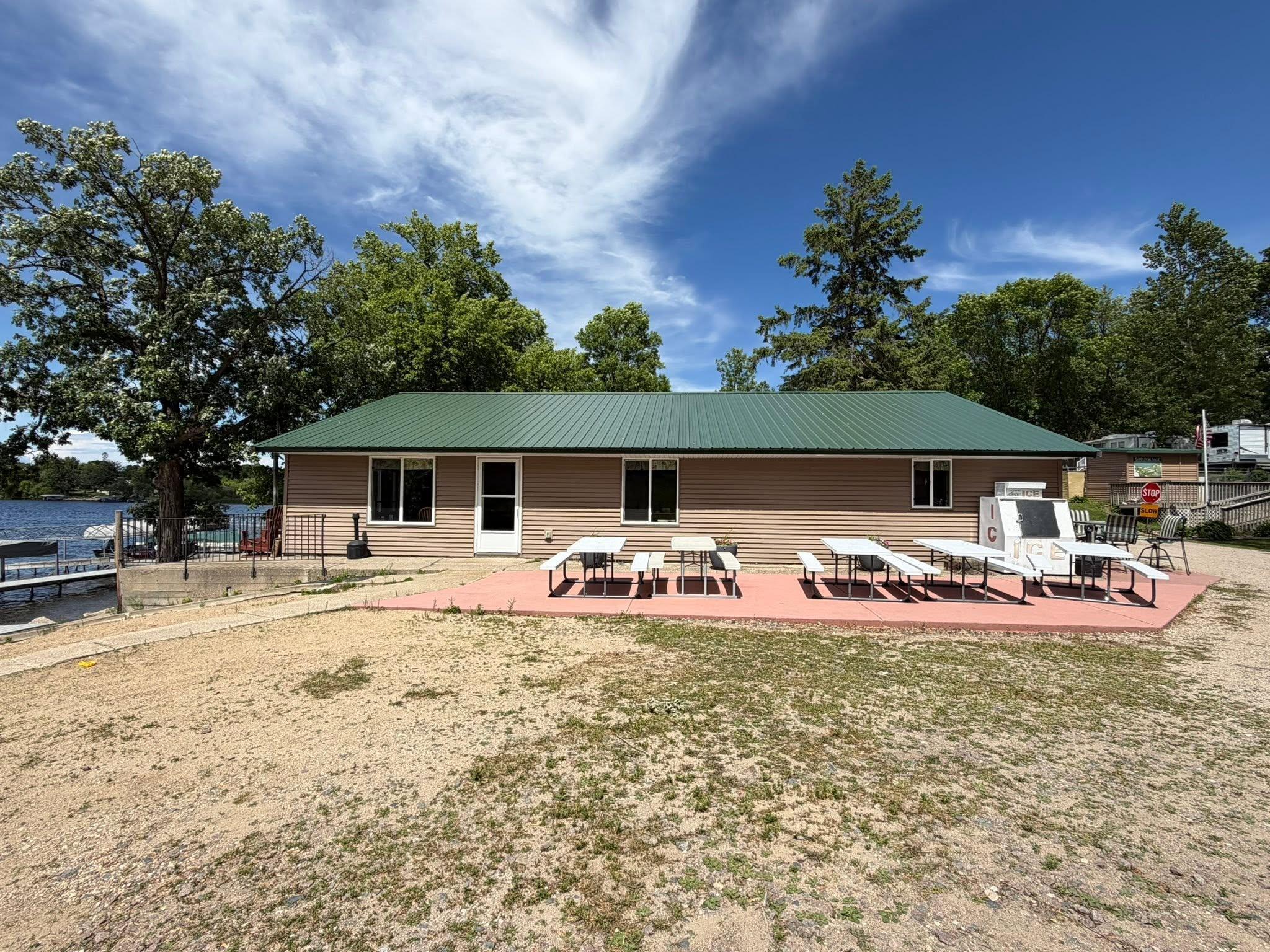 main property photo 5