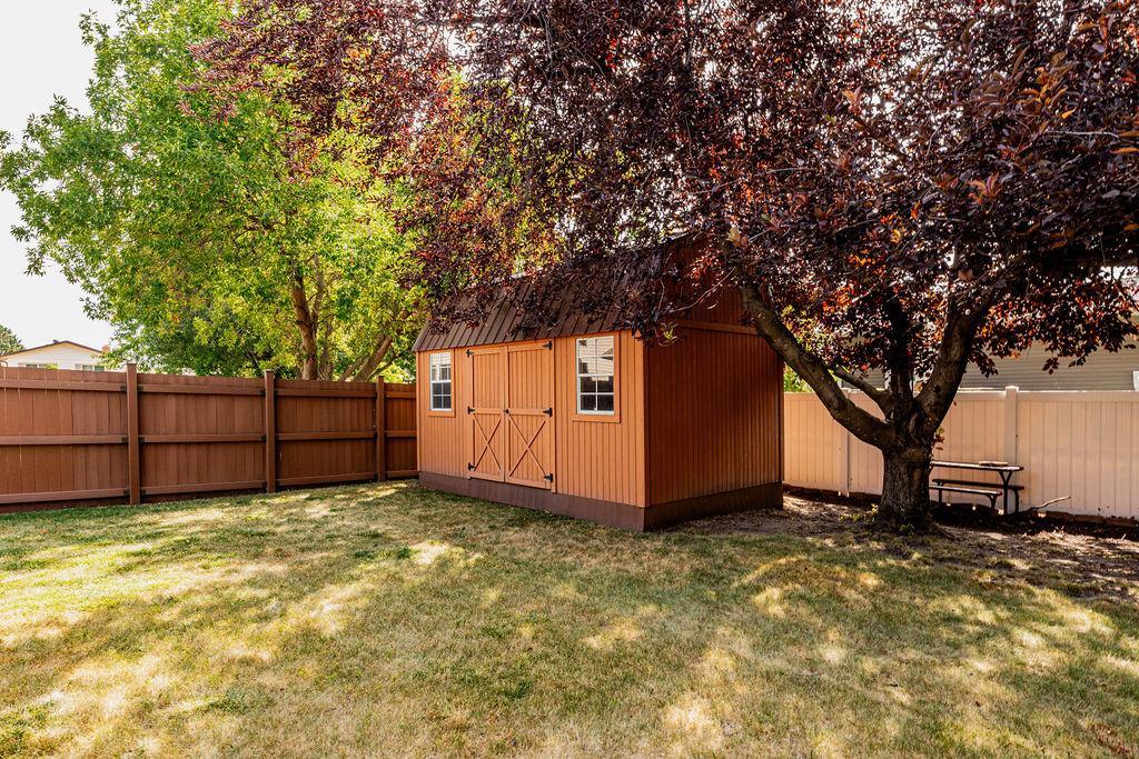 main property photo 50