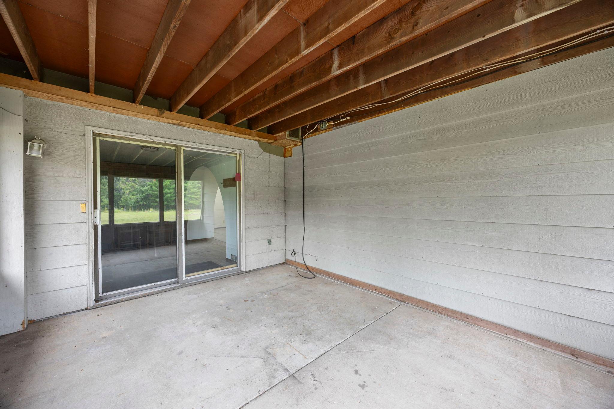 main property photo 77