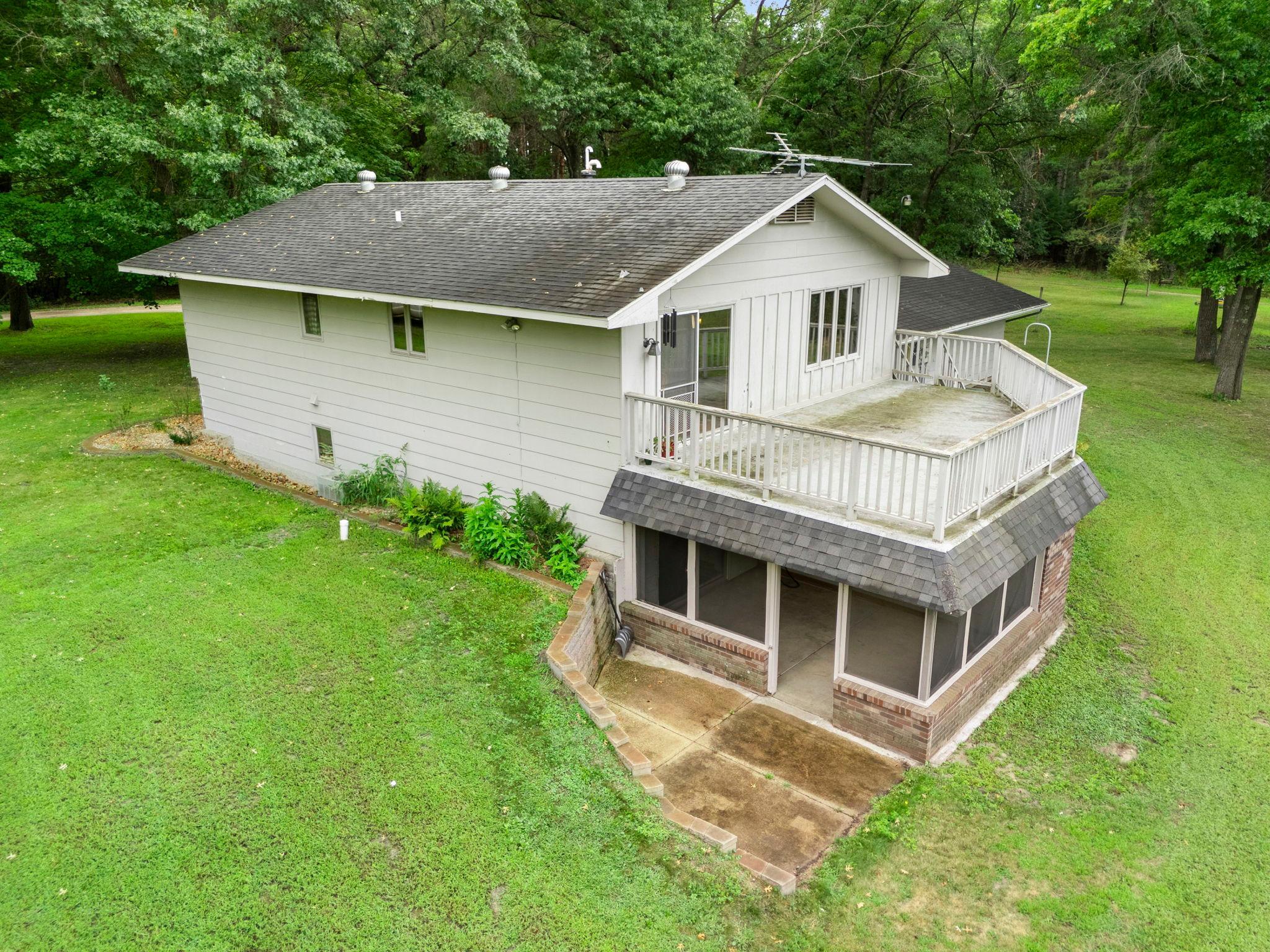 main property photo 89