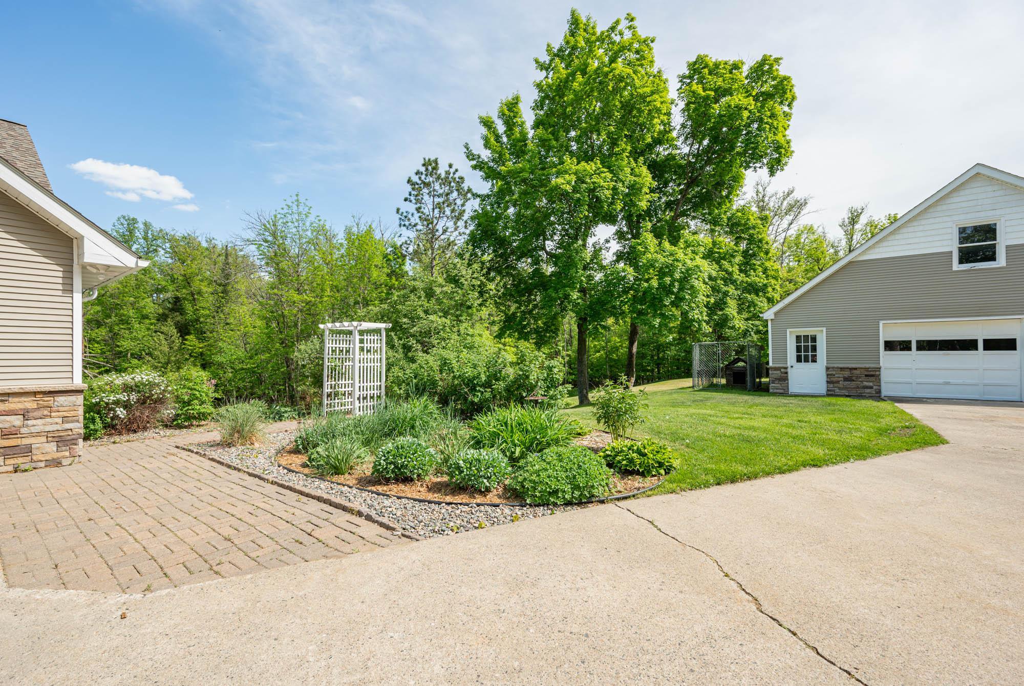 main property photo 81