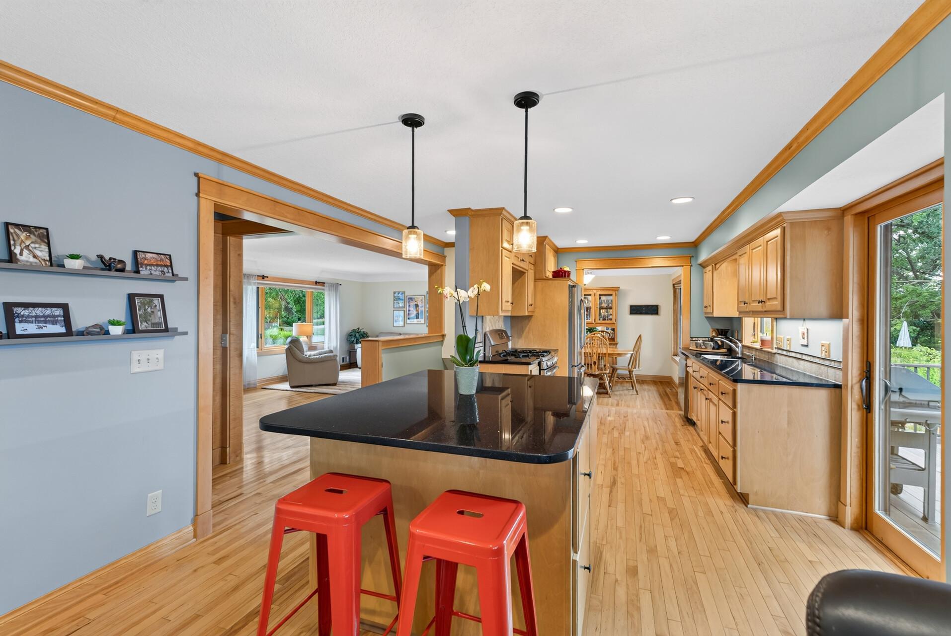 main property photo 19