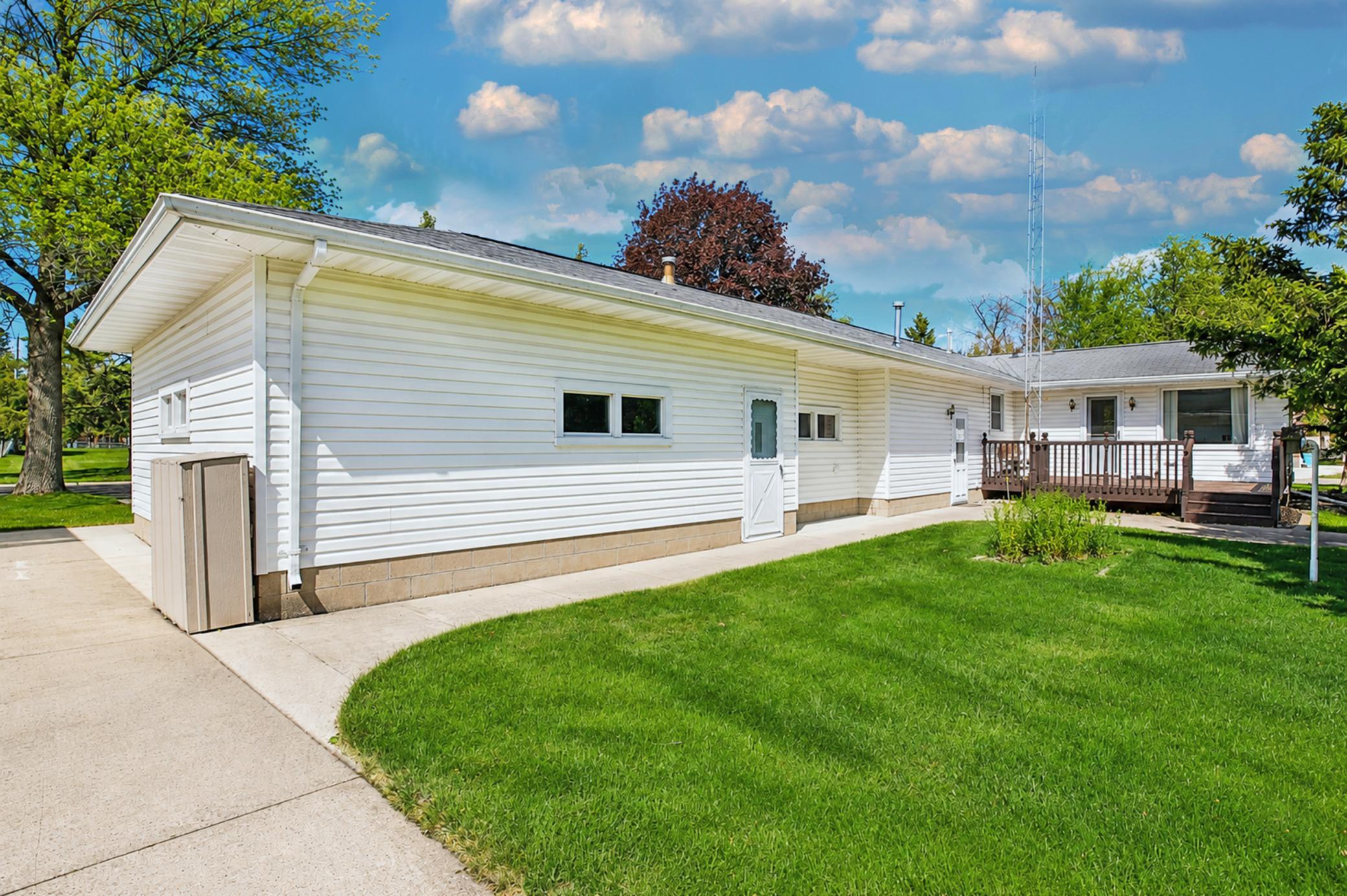 main property photo 43