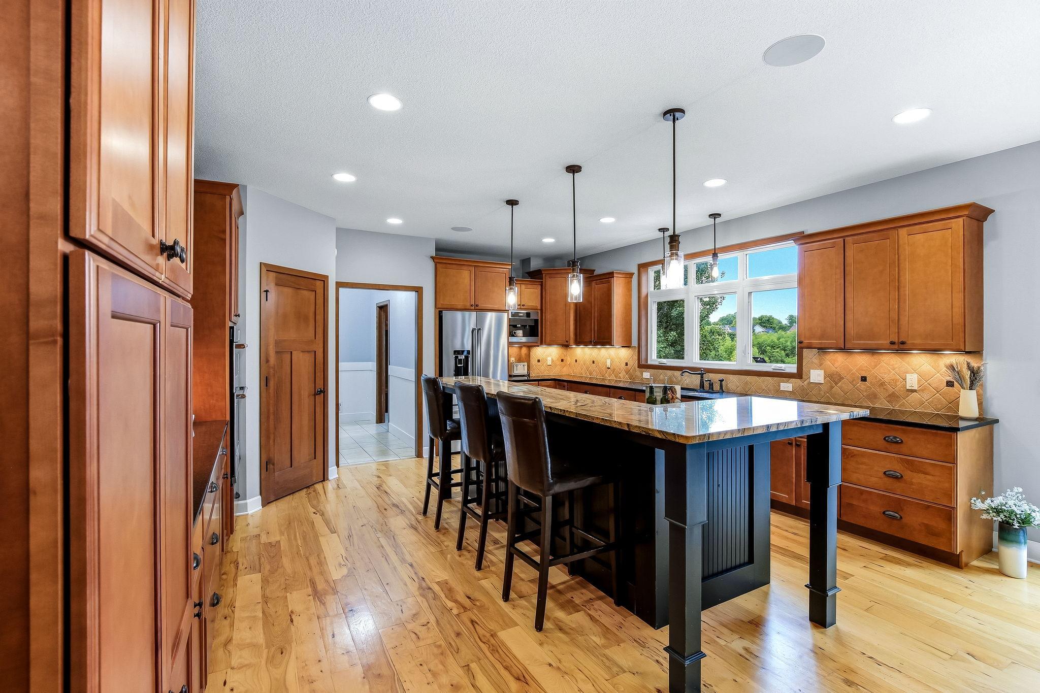 main property photo 19