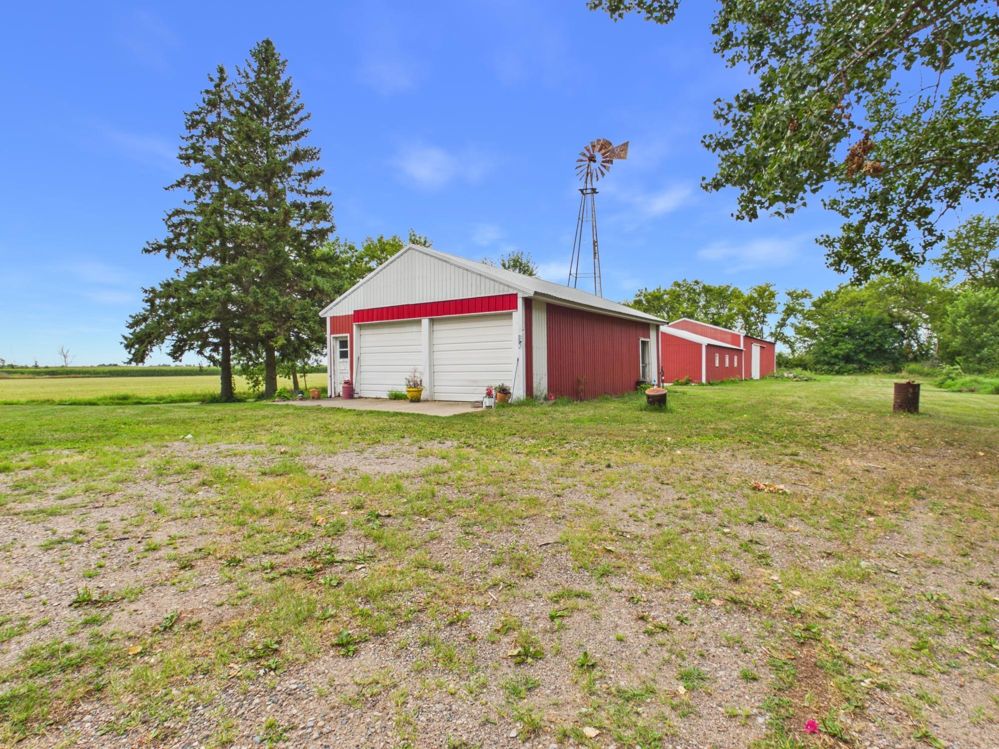 main property photo 34