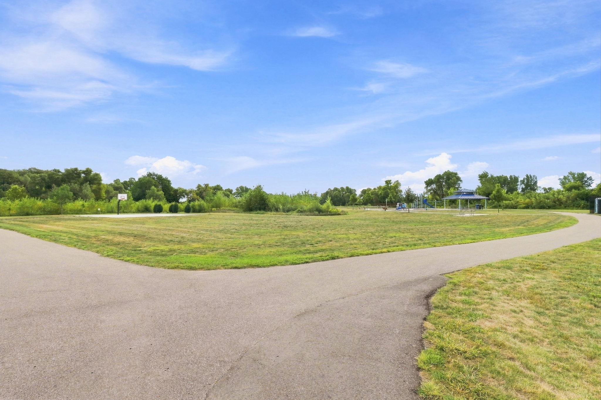 main property photo 30