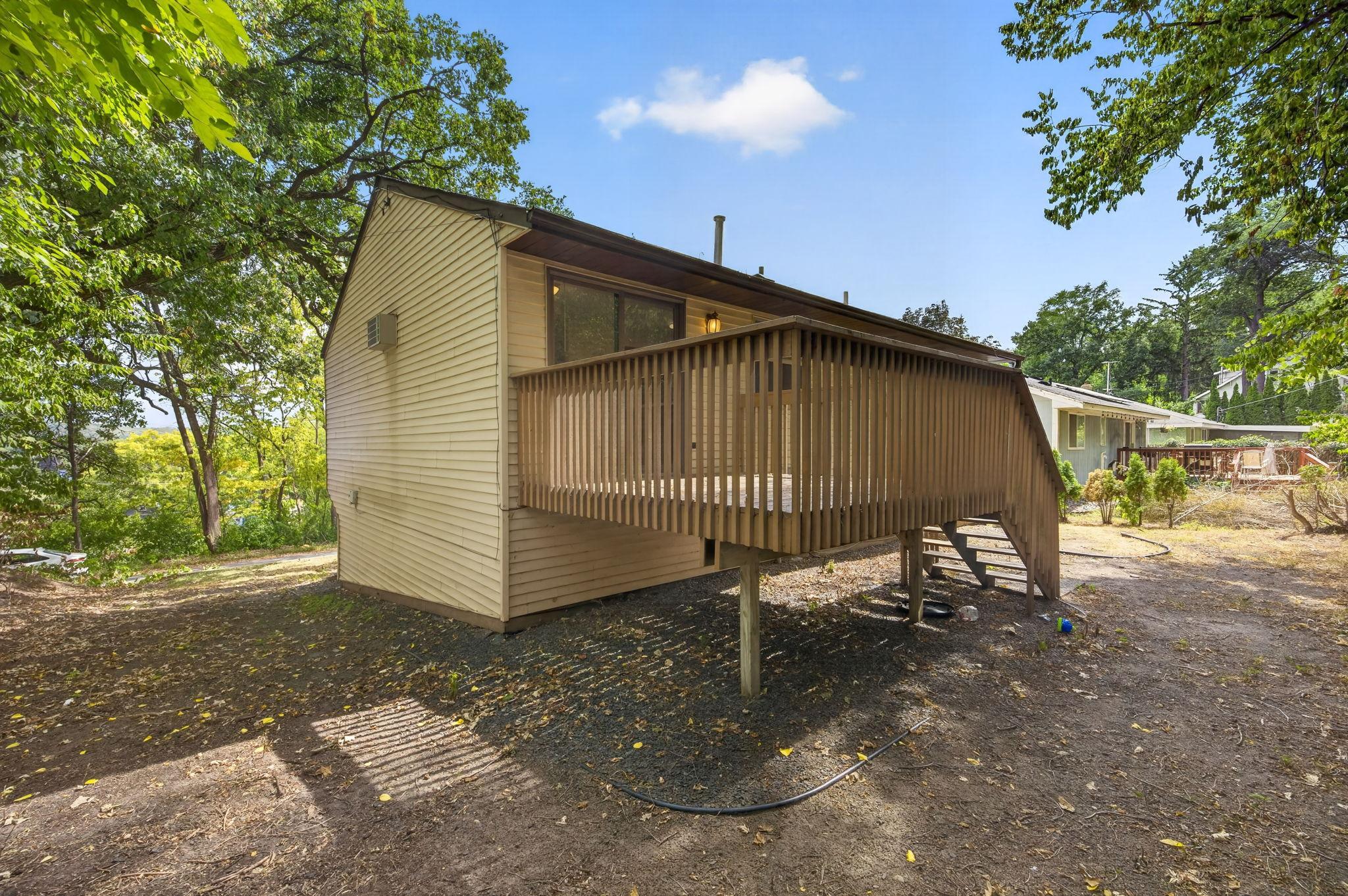 main property photo 23