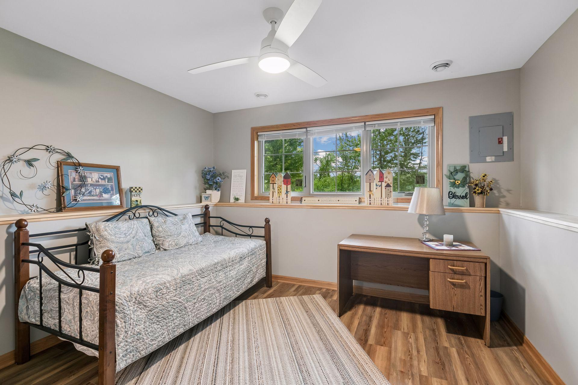 main property photo 27
