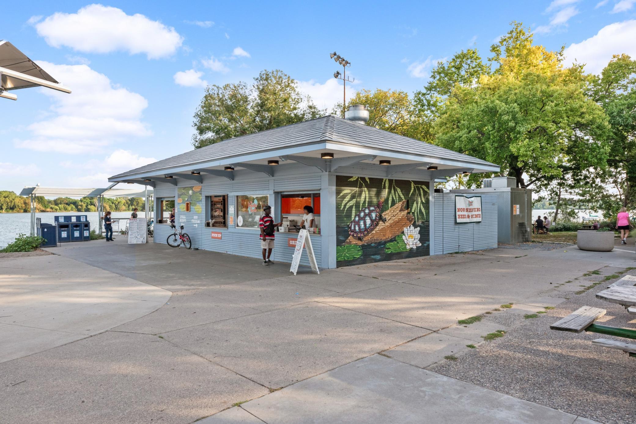 main property photo 40