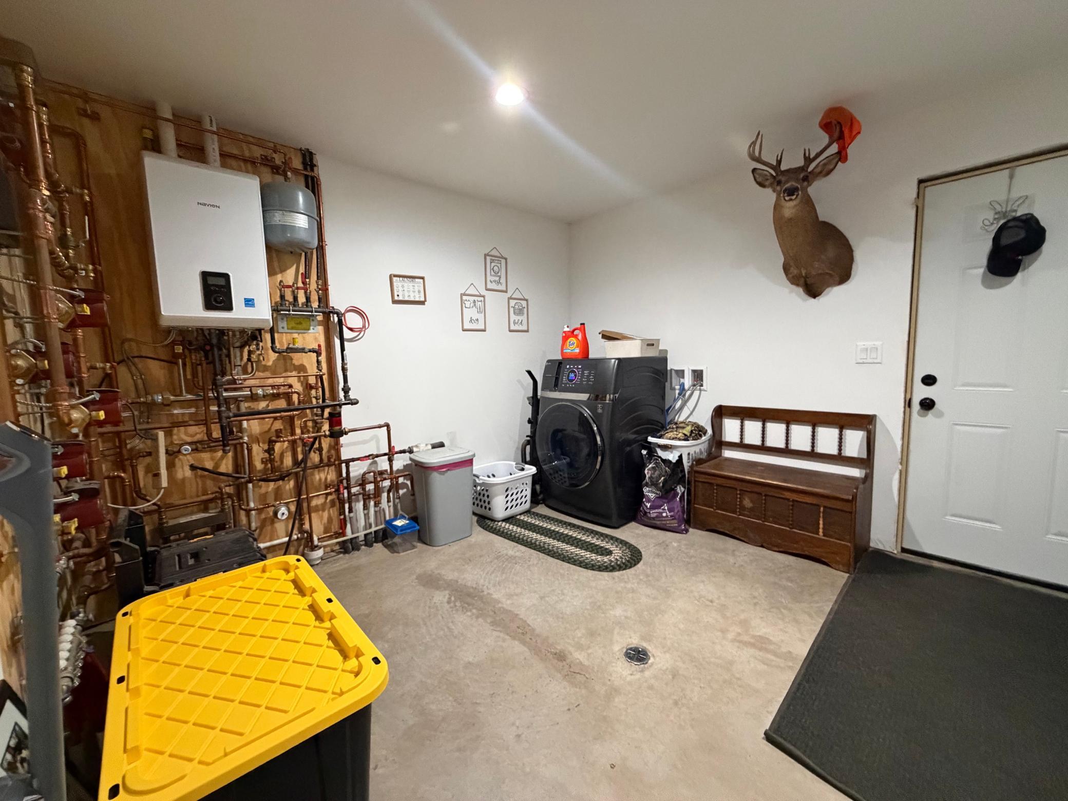 main property photo 13