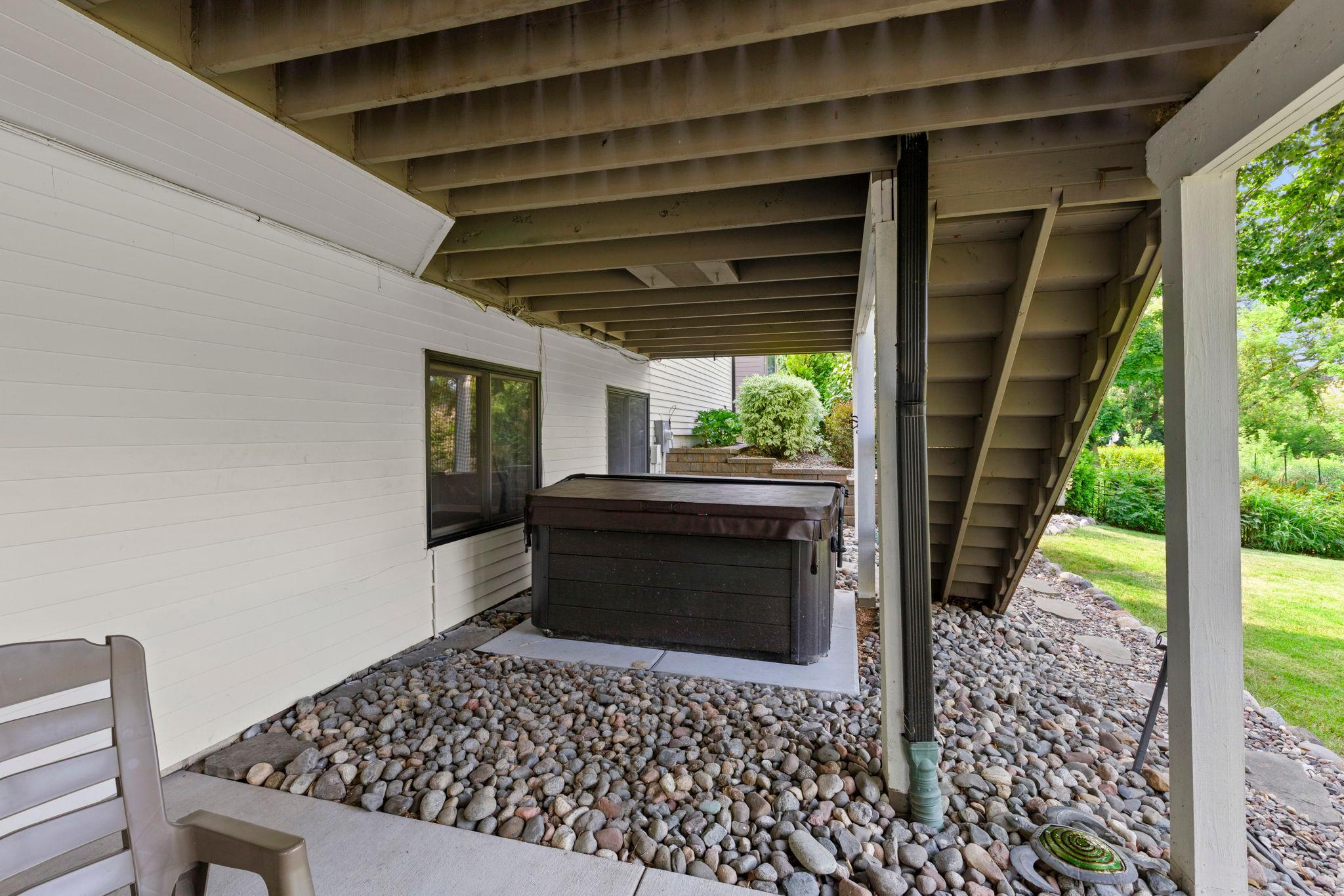 main property photo 95