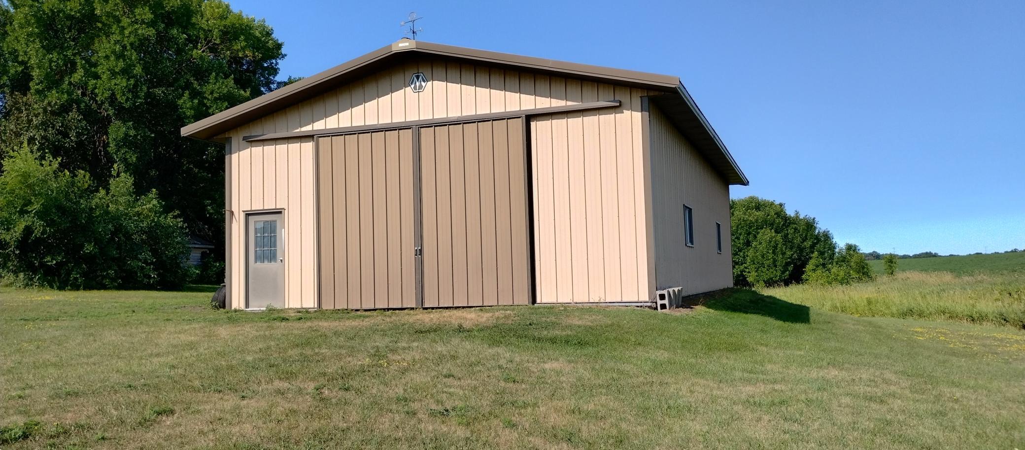 main property photo 32