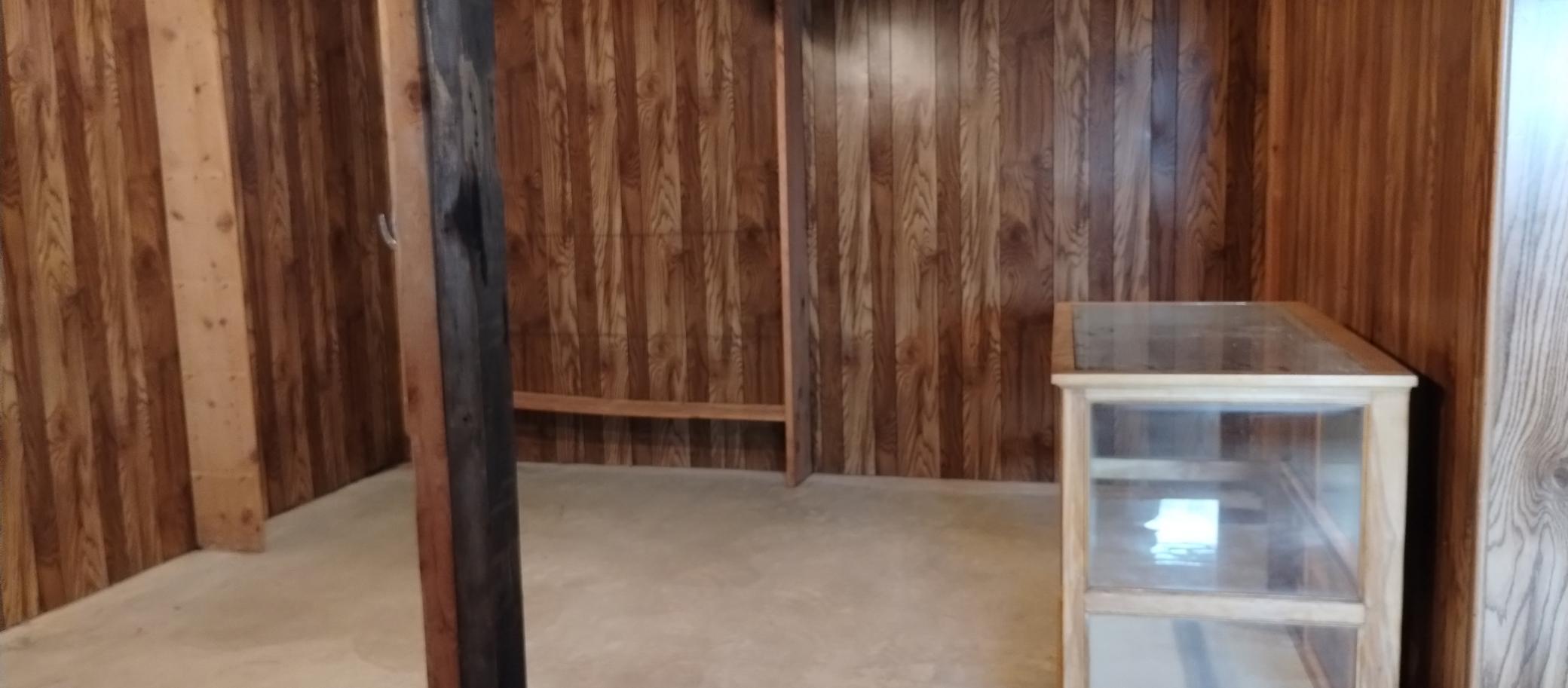 main property photo 81